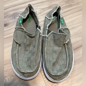 Boys sanuk slip on shoes